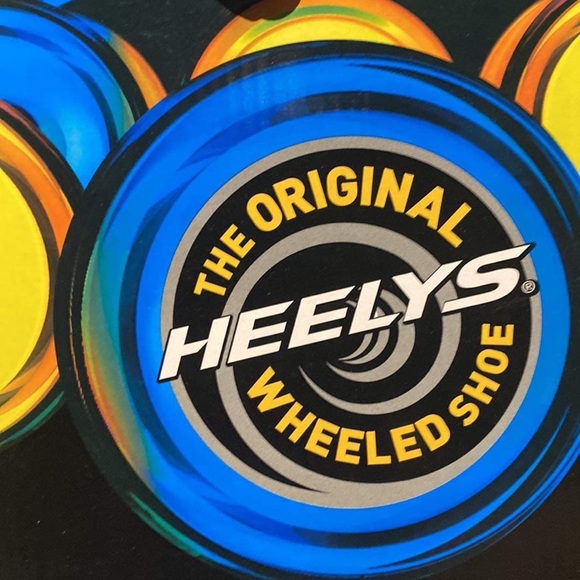 Heelys Youth size 3 - Picture 5 of 6